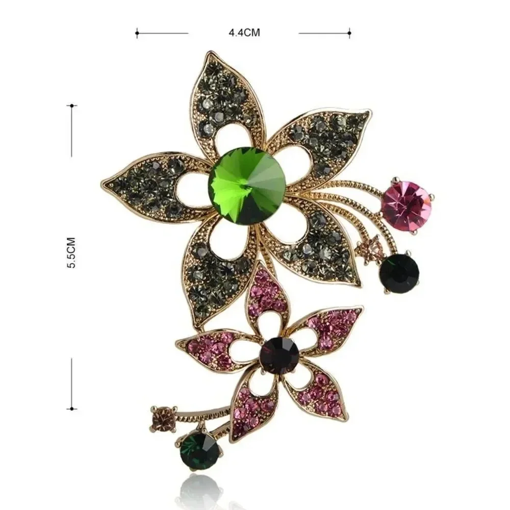 VQ Vintage Style Flower Brooch with Crystals